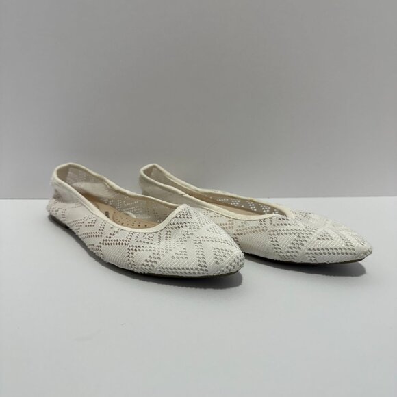 SO Women's White Lace Boat Memory Foam Ballet Flats; Size 7; Worn Only Once - Picture 2 of 5